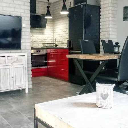 Lux 公寓 卡尔帕奇